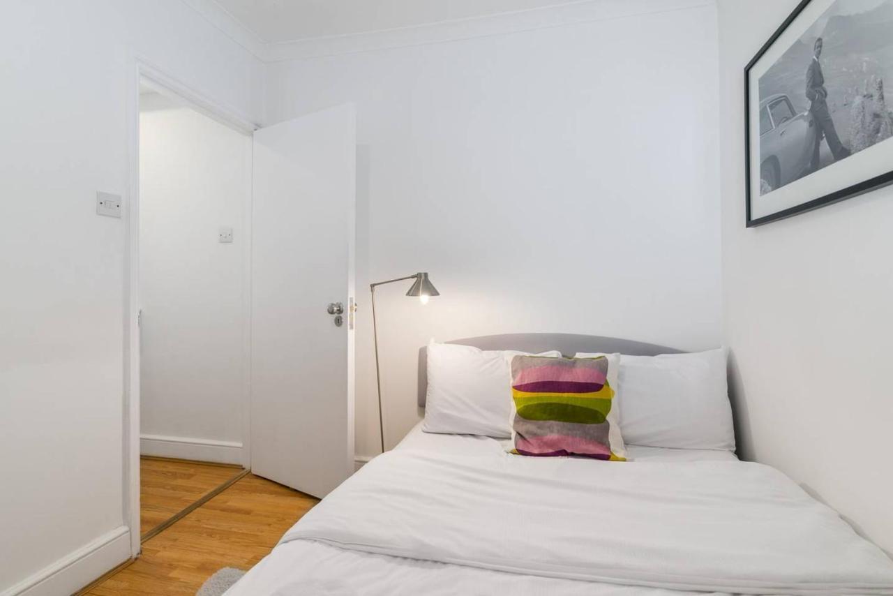 2Br Spacious Flat In West Kensington Fits 6! London Exterior photo