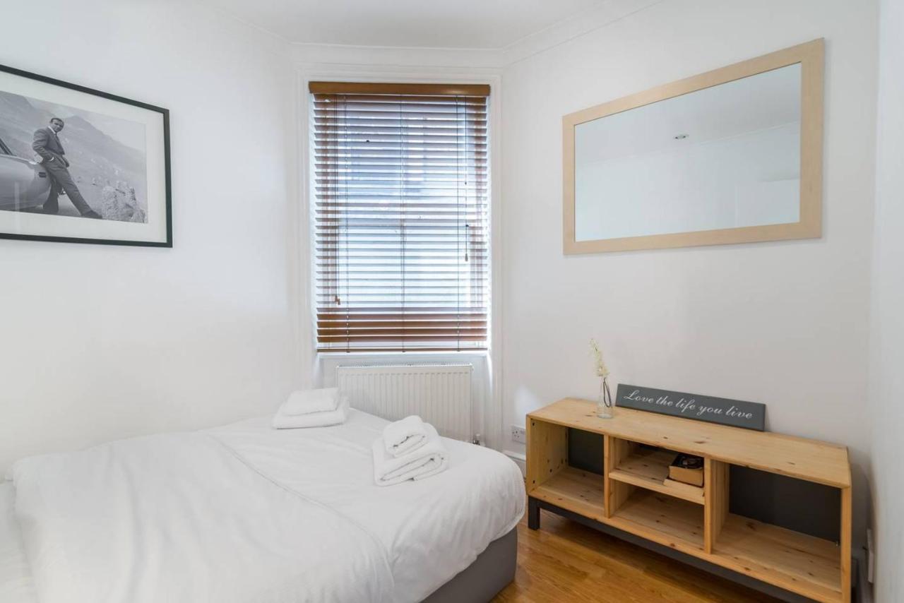 2Br Spacious Flat In West Kensington Fits 6! London Exterior photo